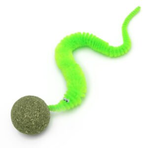Boule ou balle d'herbe à chat cataire avec chenille pour chat