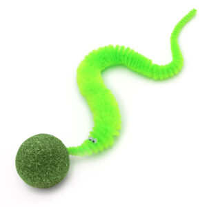 Boule ou balle d'herbe à chat cataire avec chenille pour chat